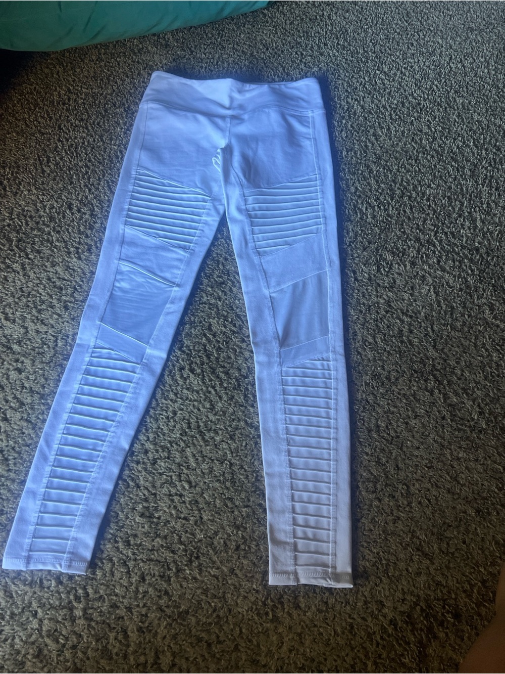 ALO Yoga Women’s Light Blue Moto Ribbed Jeggings
